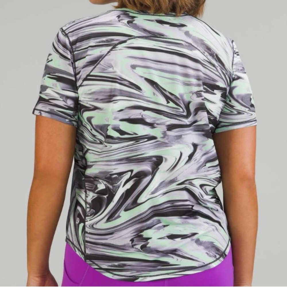 Lululemon High-Neck Running and Training T-Shirt Paint Glide Warp Multi Size 4